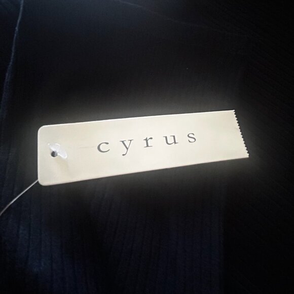 NWT Cyrus Ribbed Black Top - Picture 4 of 7